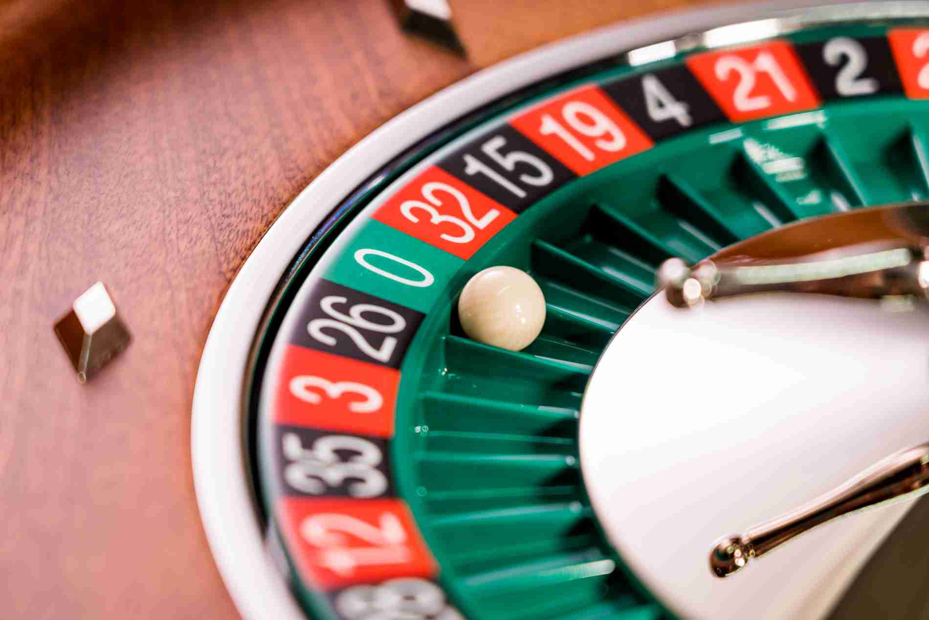 Slot Makinelerinde Şanslı Döndürmeleri Nasıl Yakalarsınız?